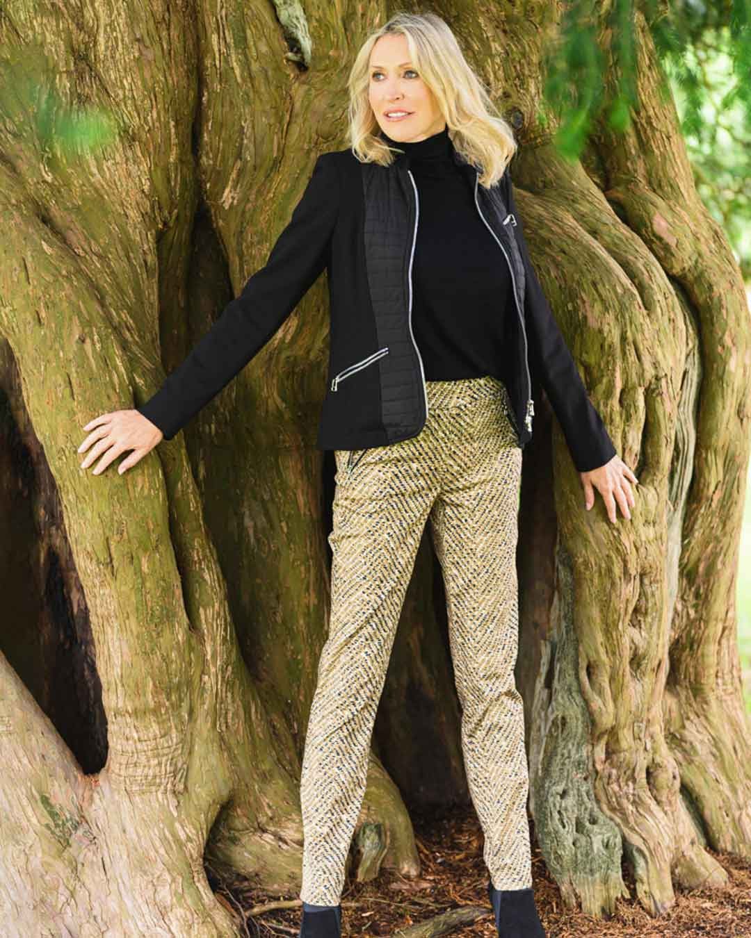 I'cona Luxe Quilted Jacket in Black with the Robell Nena Abstract herringbone trouser worn by model