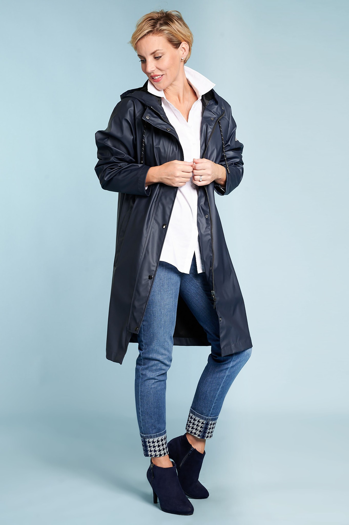 Frandsen Skylar Lightweight Rain Mac Navy 69