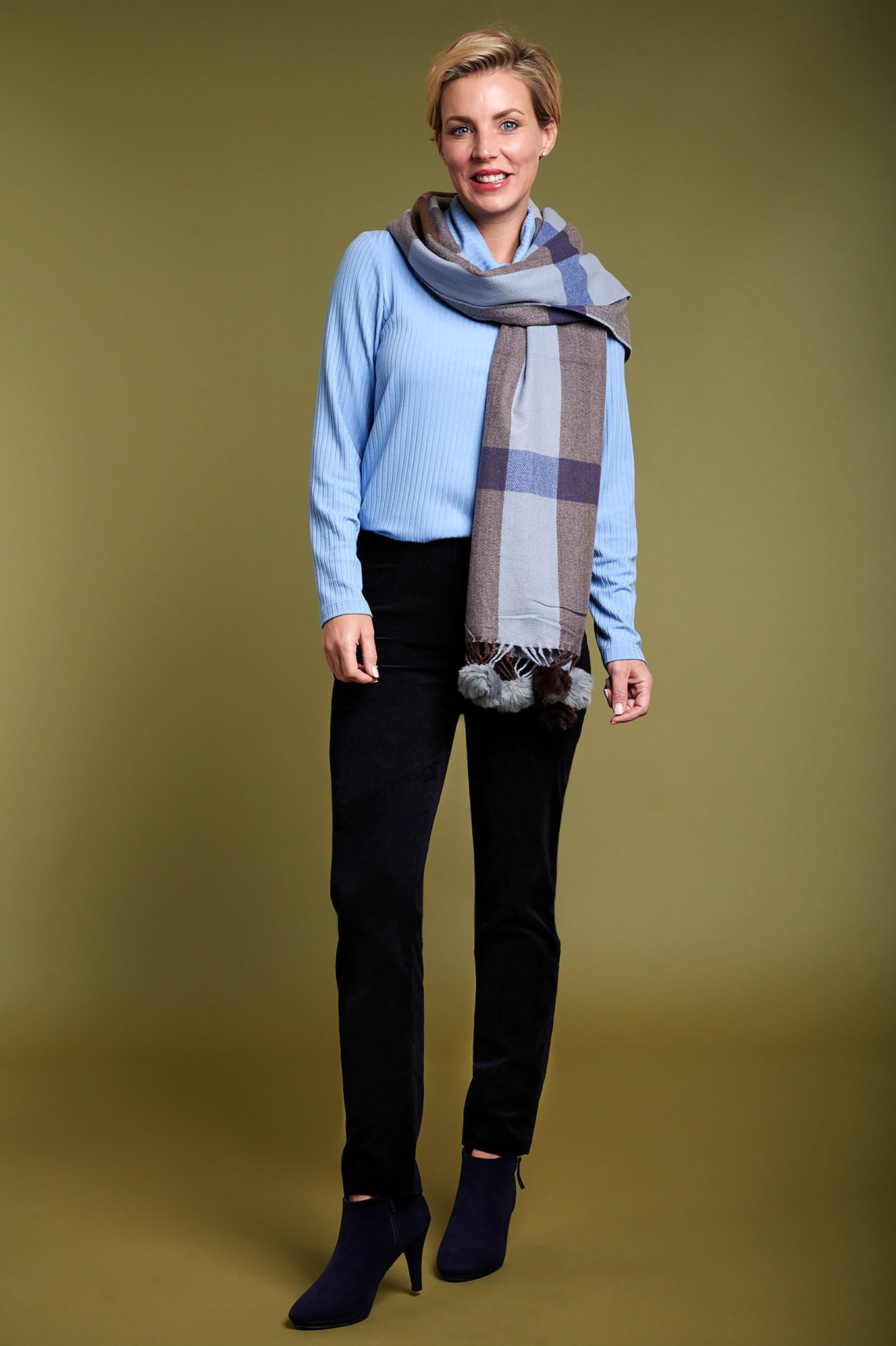 Robell Bella Needlecord Trousers Navy 691