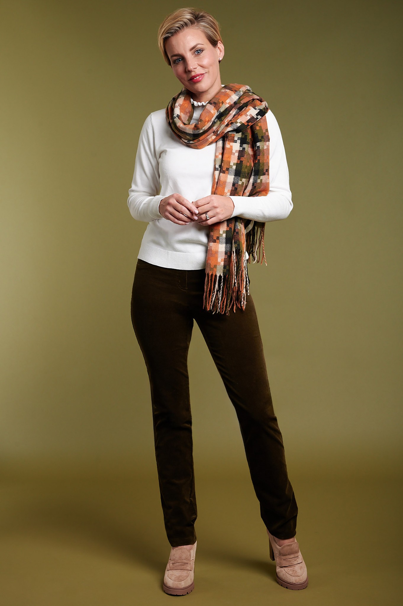 Robell Rose F/L Needlecord Dark Olive 88