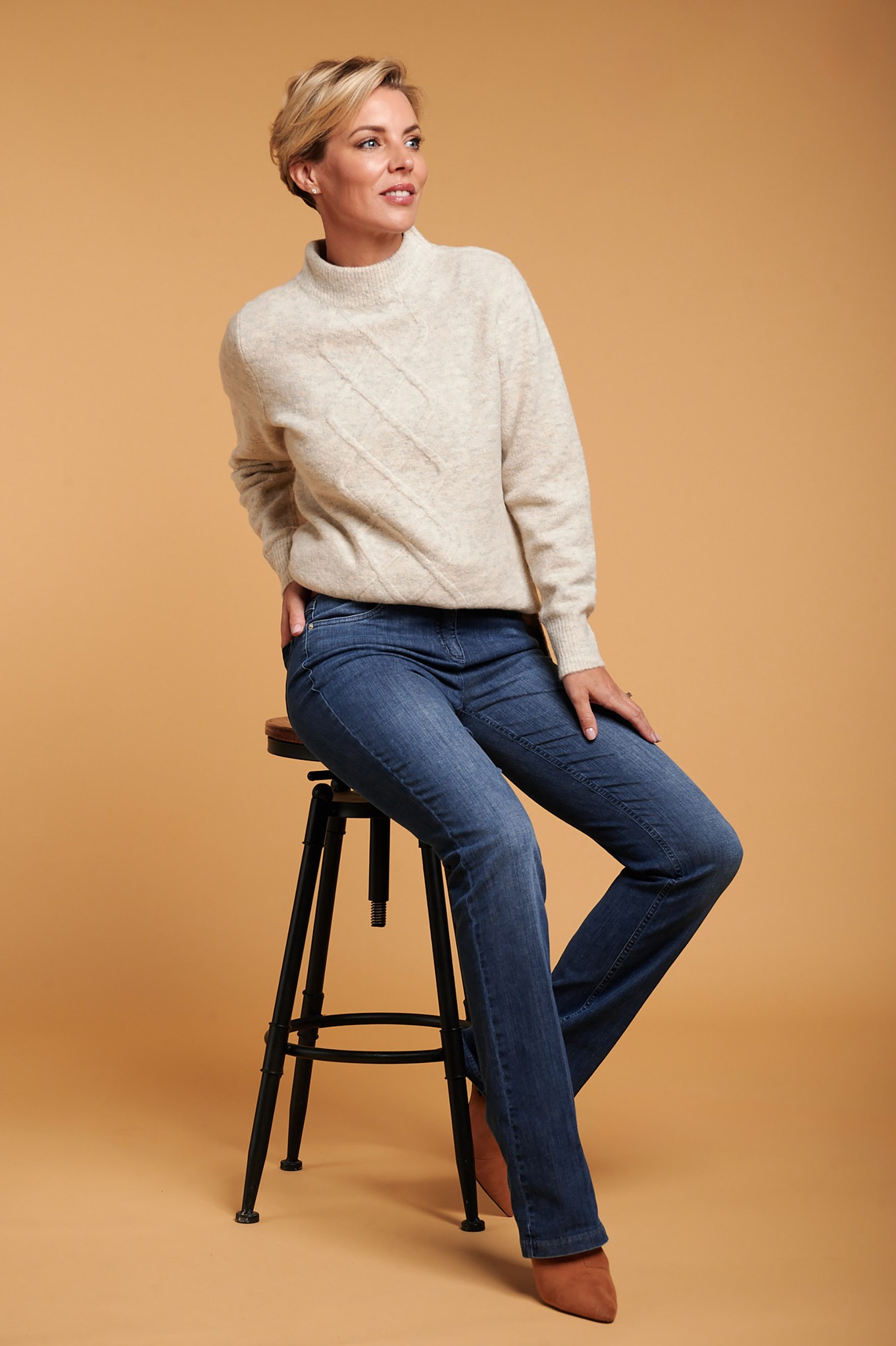 Robell Joella Kick Flare Jean Natural Denim 64