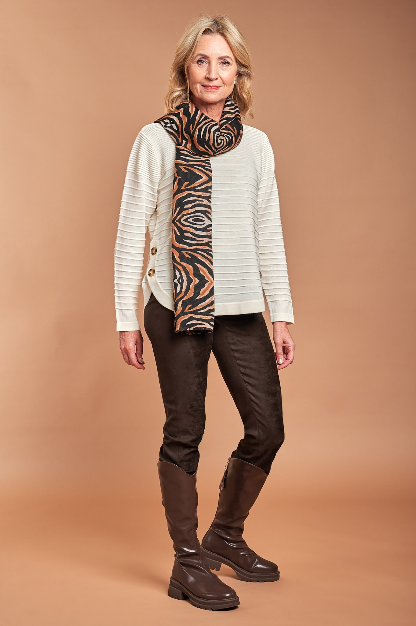 Robell Rose Stretch Faux Suede Trouser Dark Brown 38/39