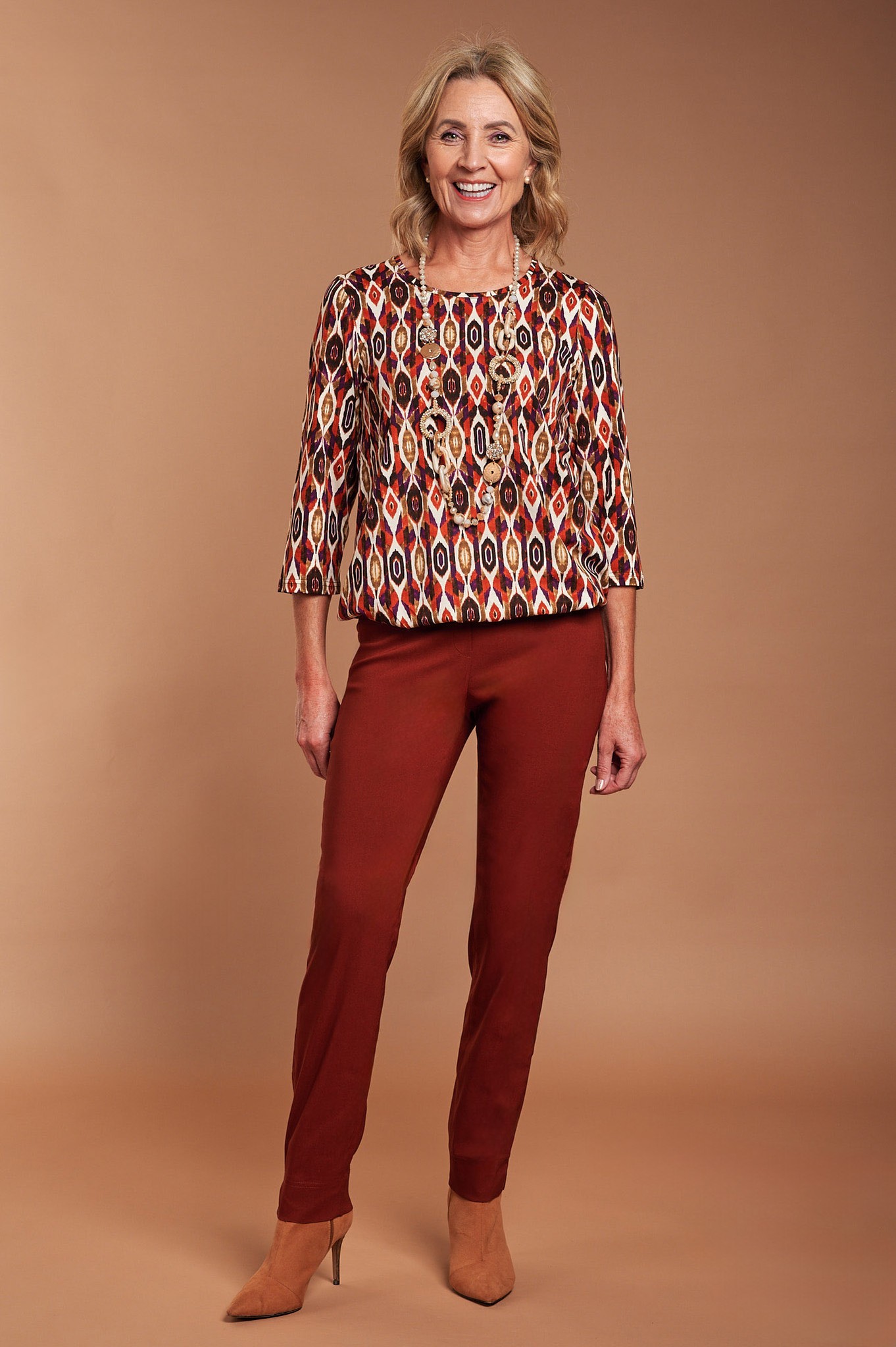 Robell Marie Petite Trousers Chestnut 290