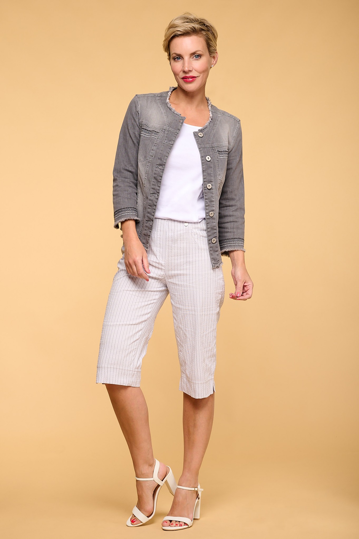 Robell Bella 05 Ticking Stripe Seersucker Shorts Stone Grey 92
