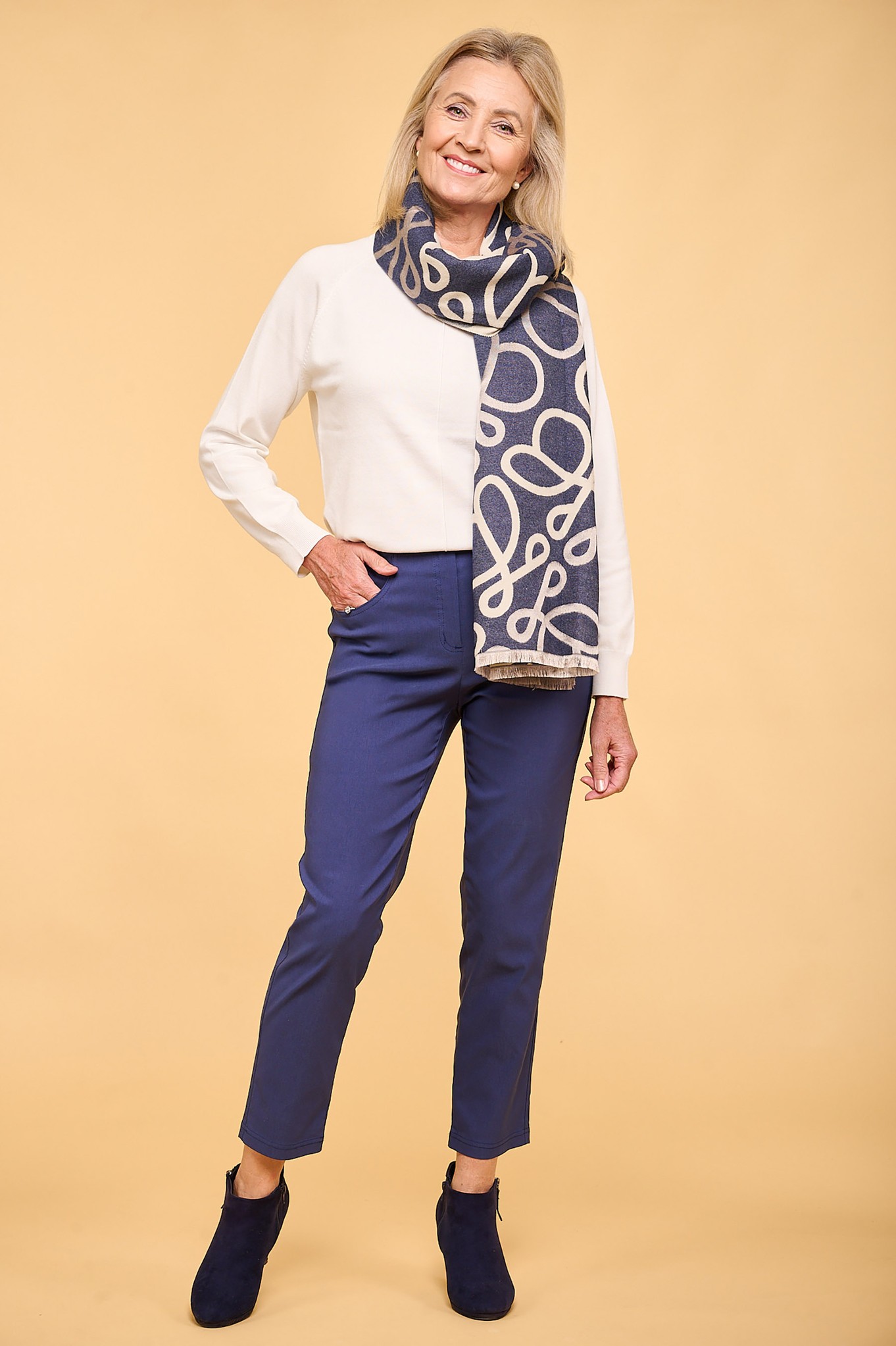 Robell Bella 09P Ankle Grazer Trouser French Blue 68