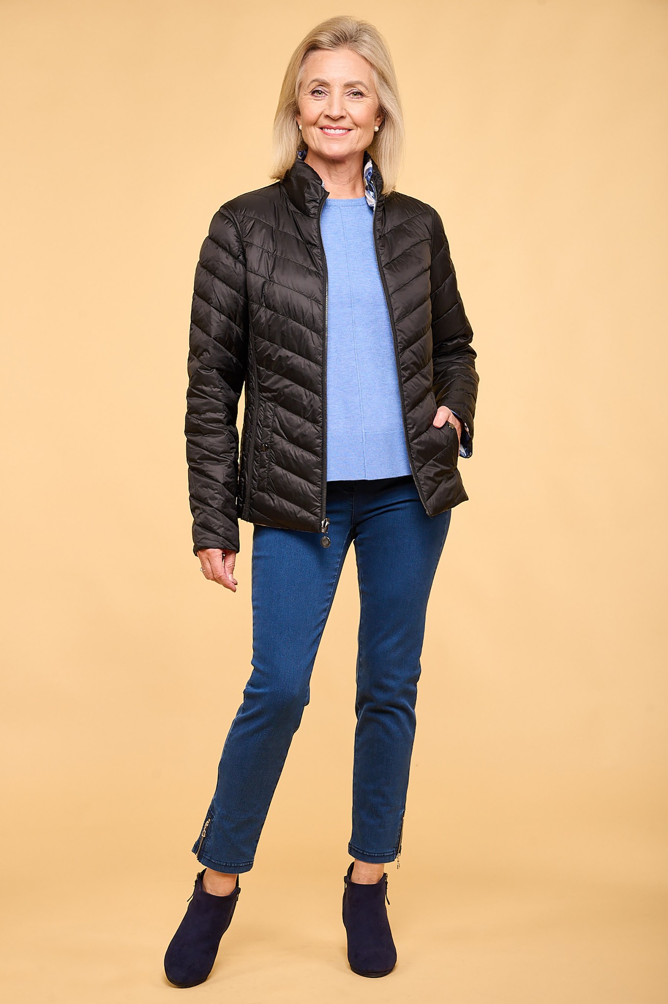 Robell Nena 09 Power Stretch 7/8 Denim Jean Natural Denim 64