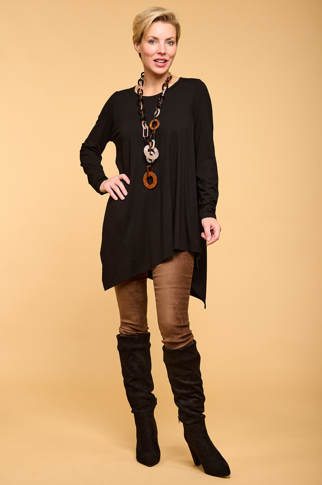 Noen Tavia Tunic Top Black 90