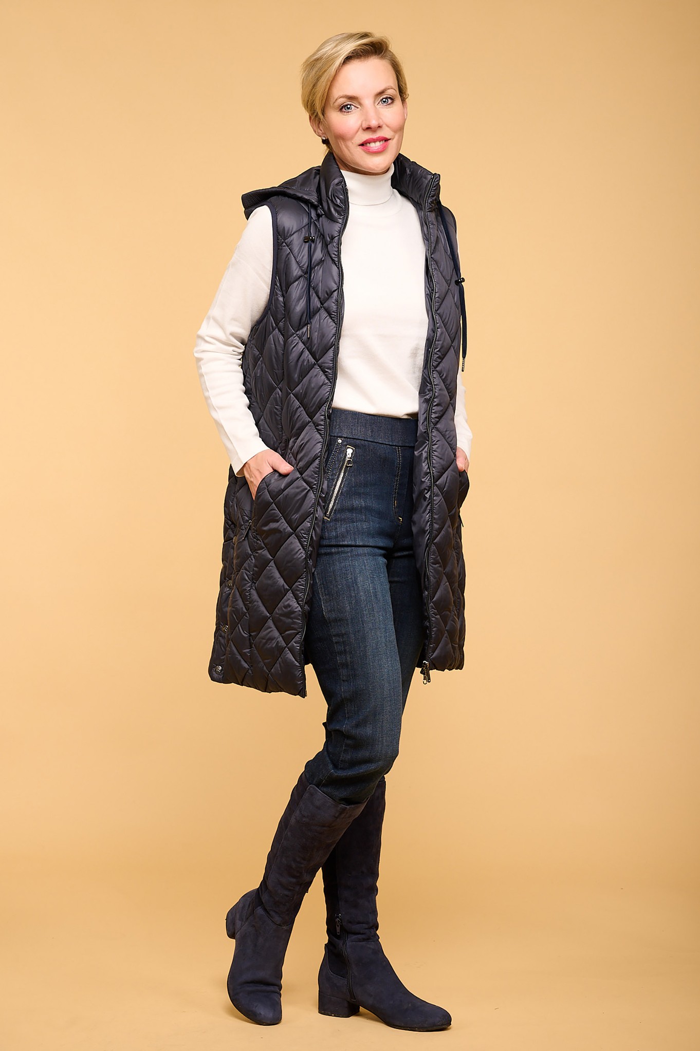 Normann Signa Quilted Longline Gilet Navy 69