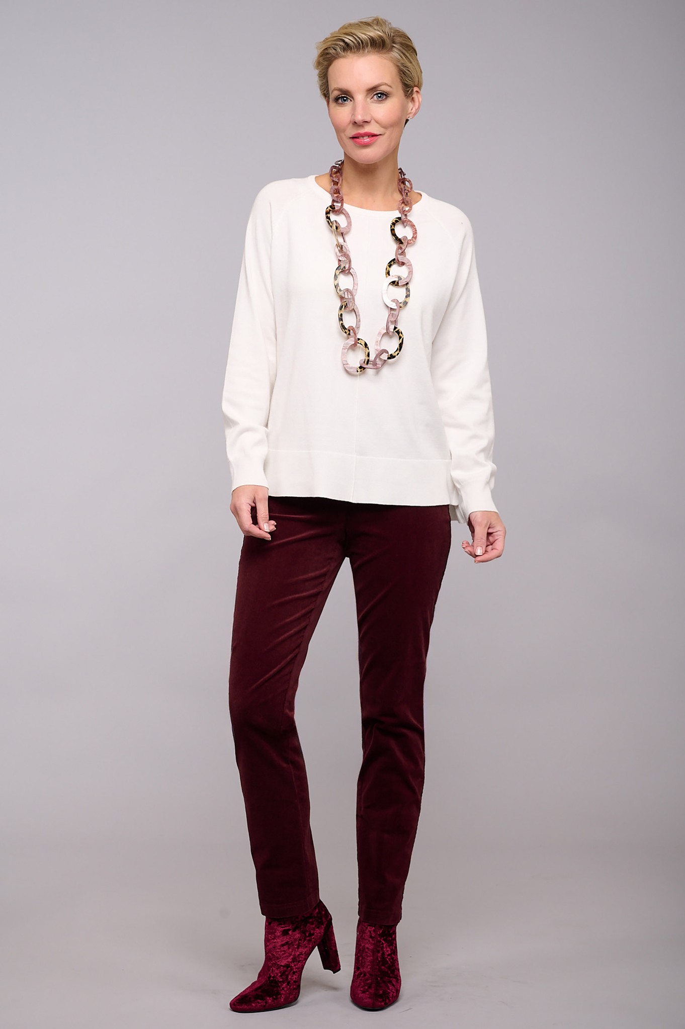 Robell Bella Needlecord Trousers Bordeaux 561