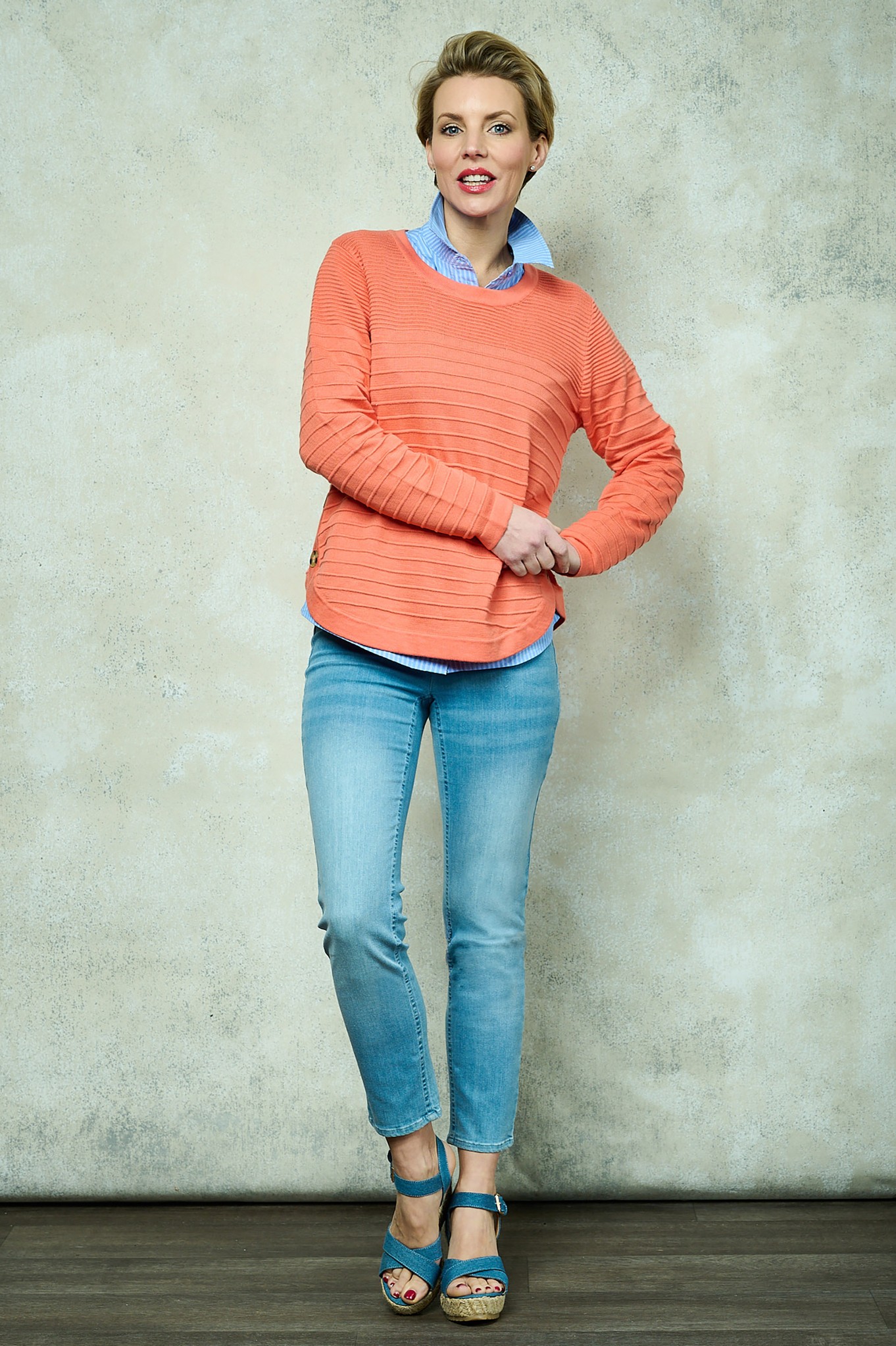 Robell Rose 09  Vintage Denim Ankle Grazer Light Denim 62