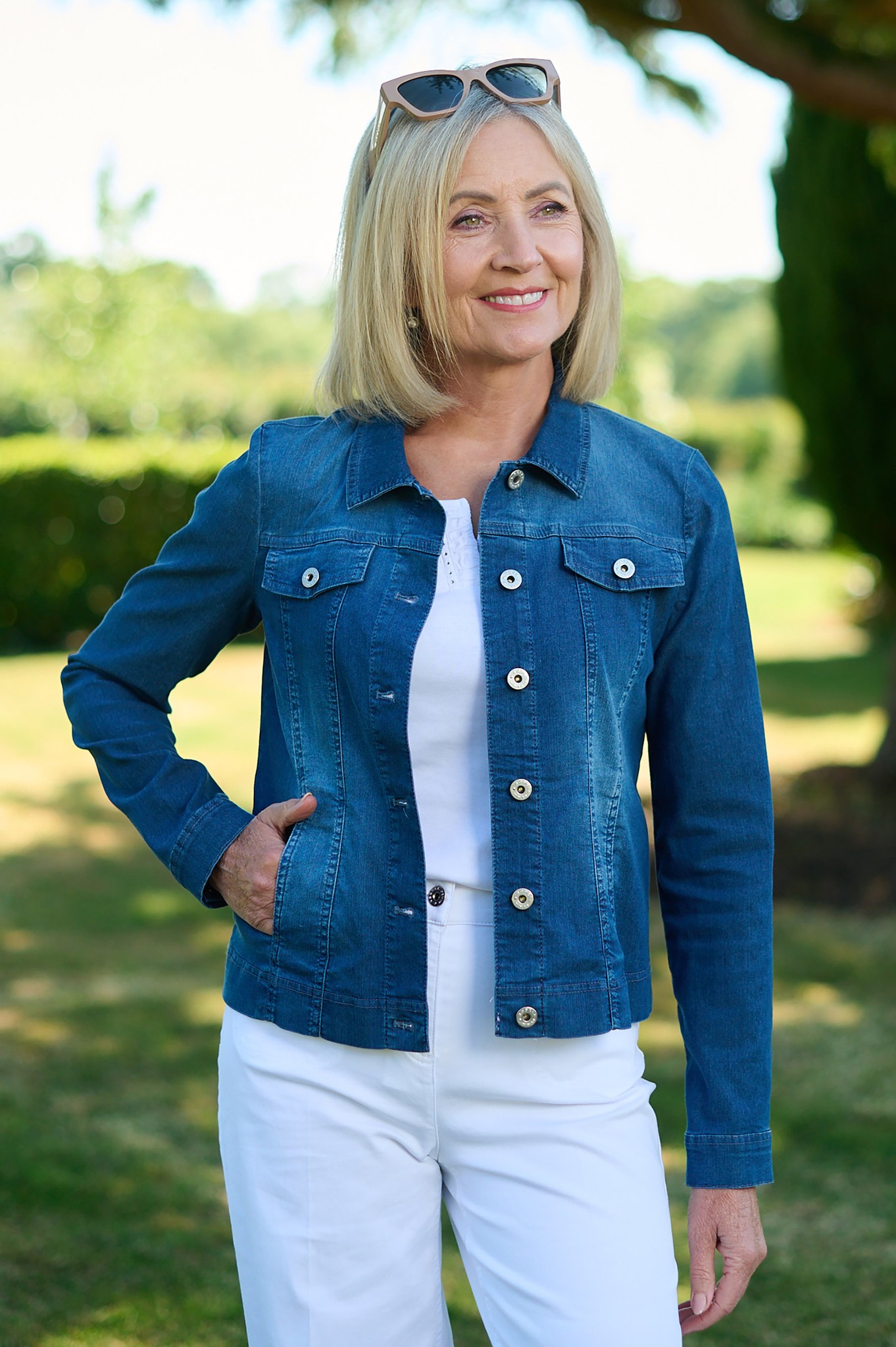 Robell Happy 09 Lightweight Denim Jacket Natural Denim 64