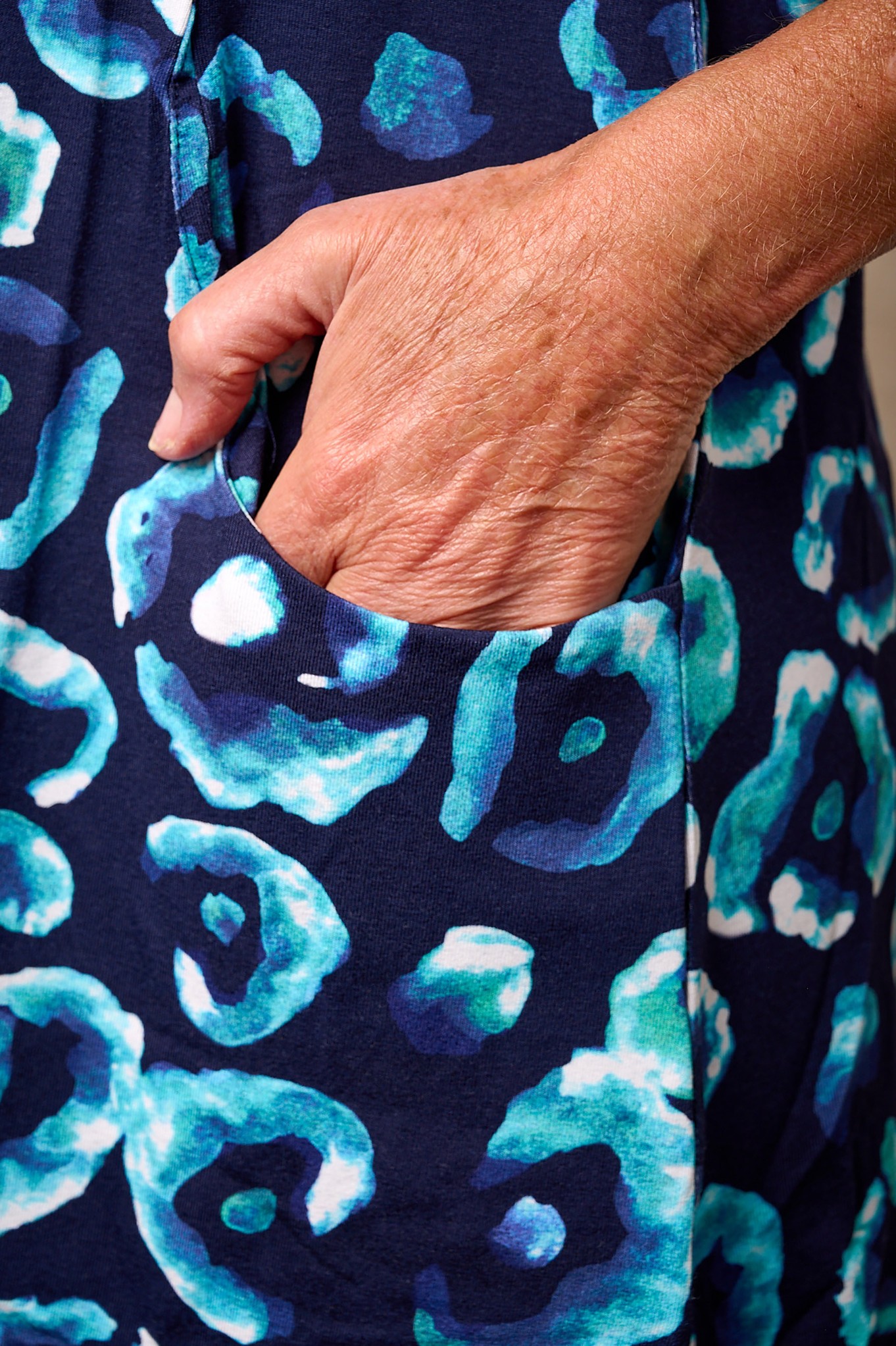 Sunday Natalia Abstract Tunic Top, 6369-6237