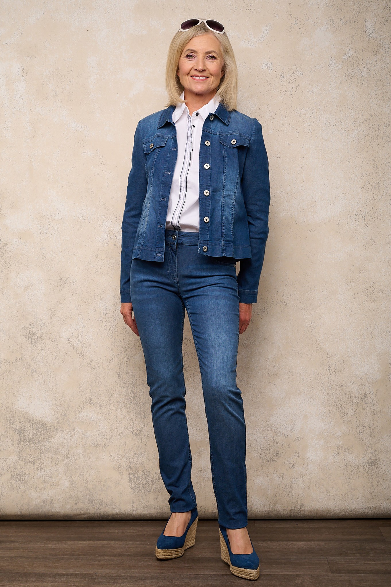 Robell Elena Lightweight Easy Fit Denim Jean Natural Denim 64