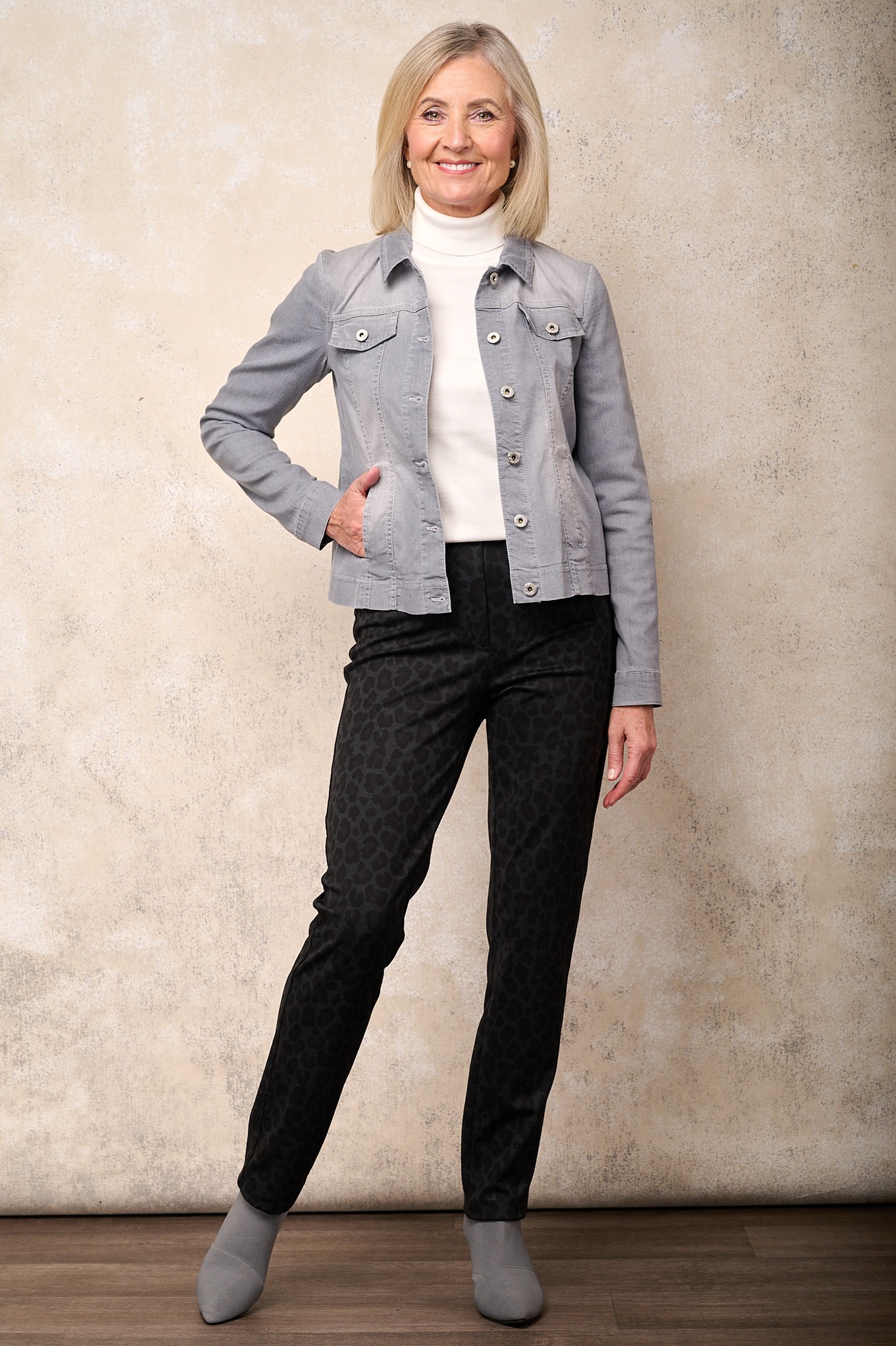 Robell Bella Leopard Print Jersey Trouser Charcoal 99