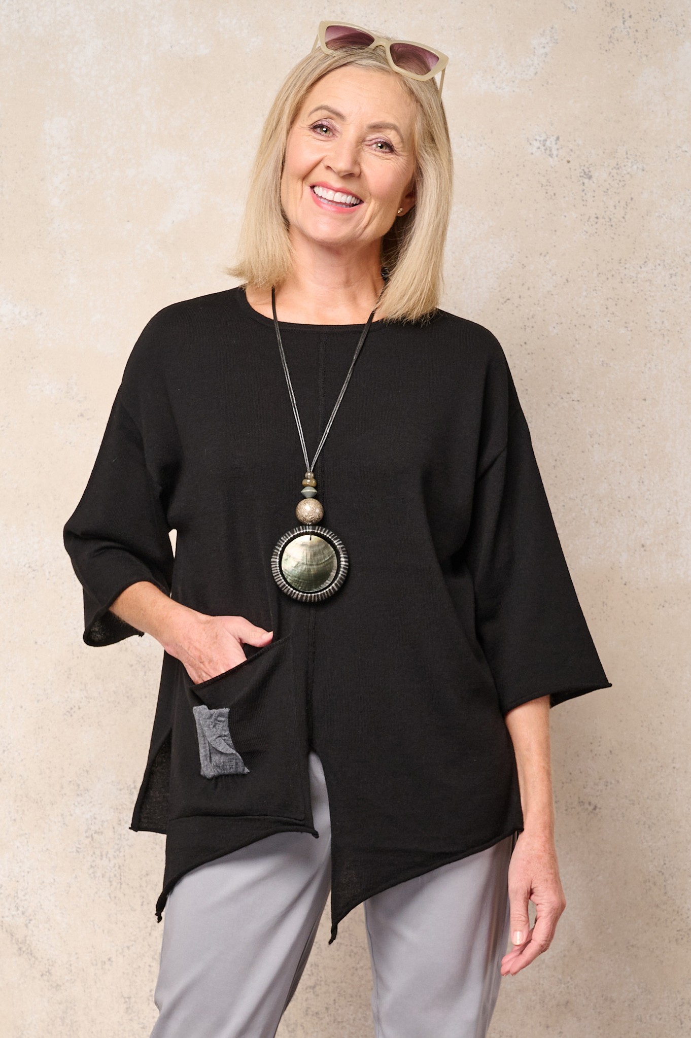 Noen Oversized Split Hem Jumper Black 90