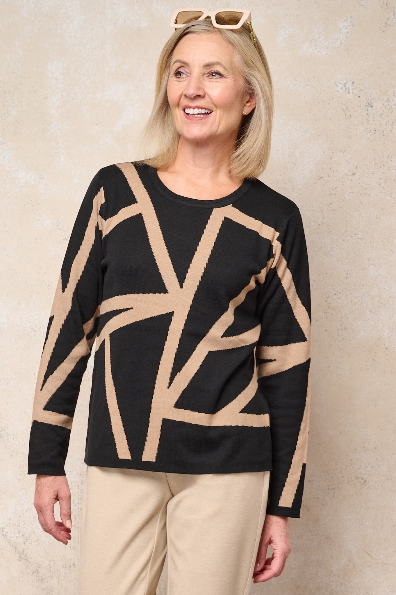 Sunday Alvida Abstract Fine Knit Jumper Black 90