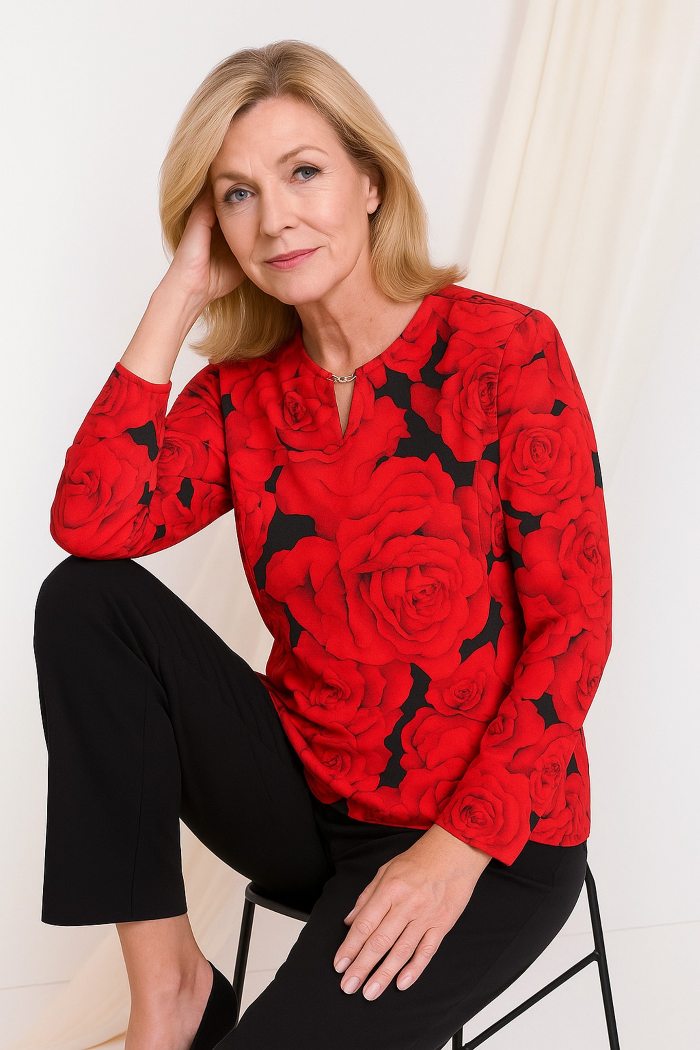 Emily Chain Neck Rose Blouse Red 40