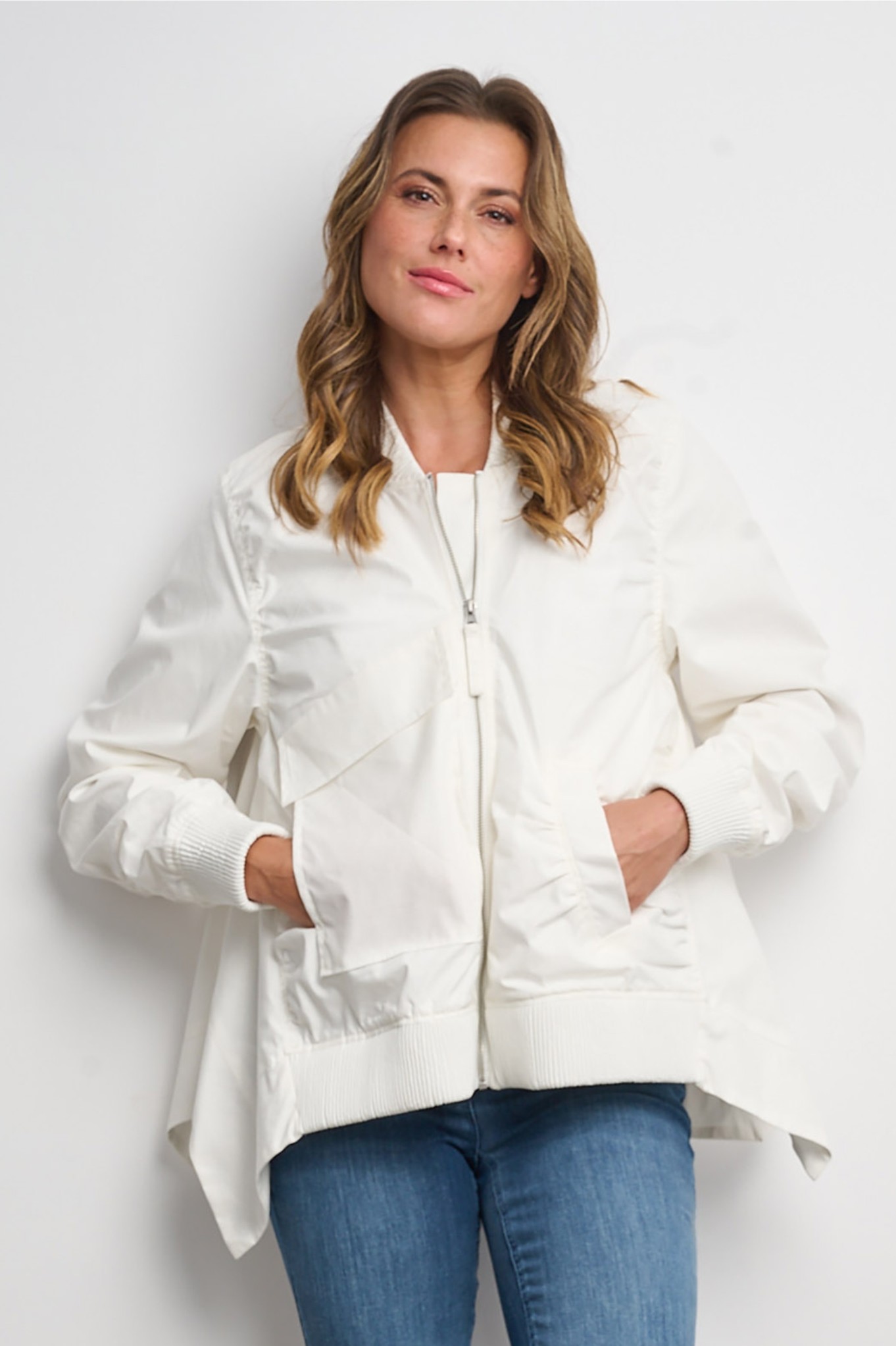 Noen Boxy Bomber Jacket Cream 11
