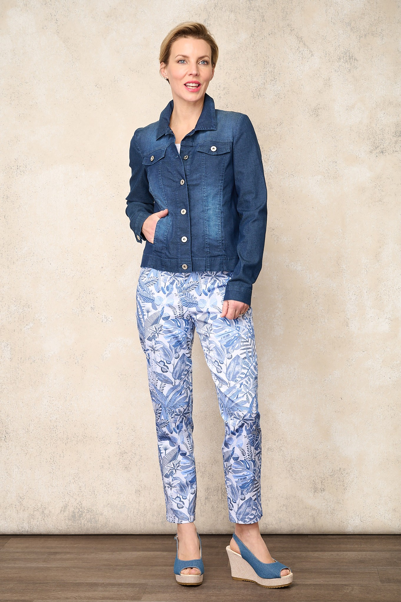 Robell Bella 09 Botanical Palm Ankle Grazers Light Blue 62