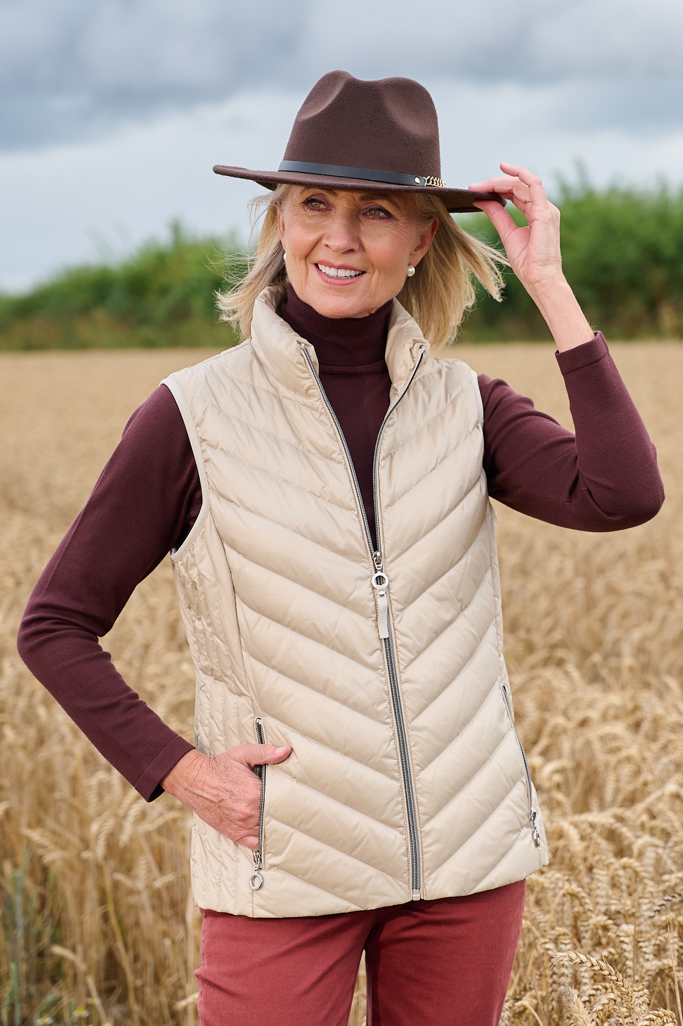 Frandsen Jensine Down Gilet Sand 11