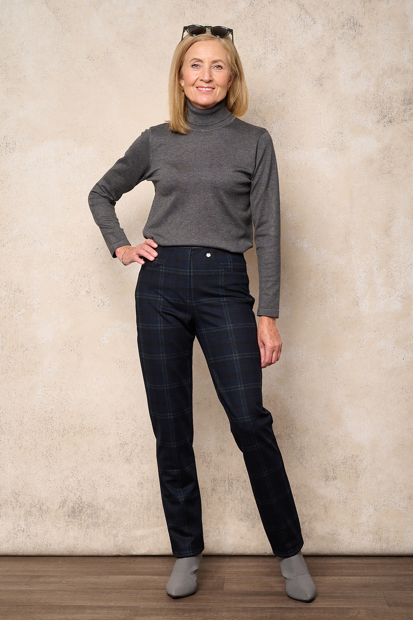 Robell Bella Lochmere Tartan Trousers Navy 69