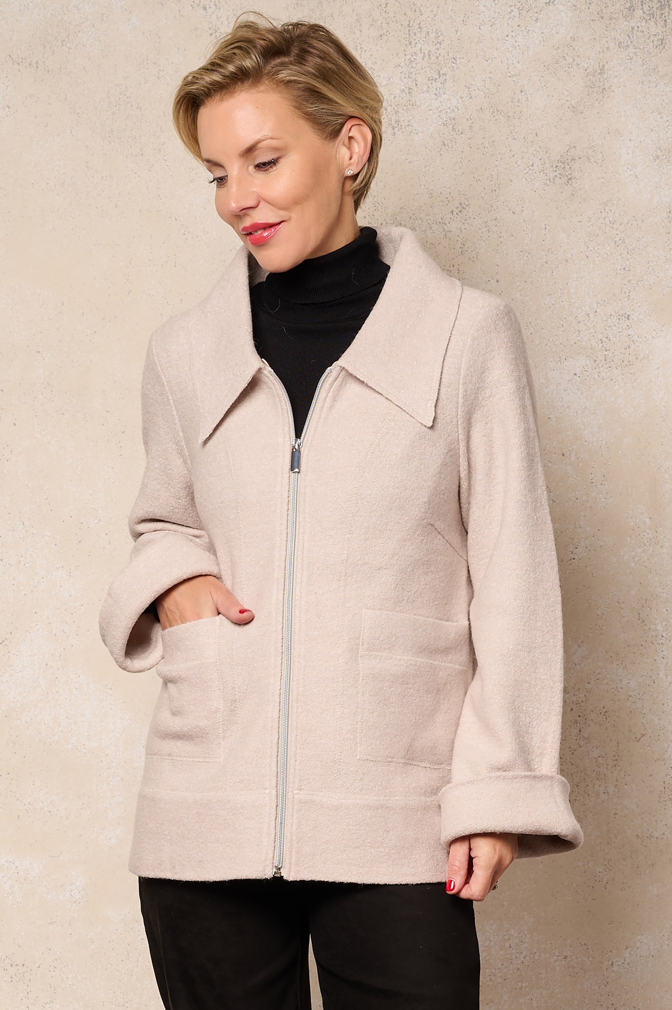 Noen Fable Faux Fur Collar Jacket Sand 11